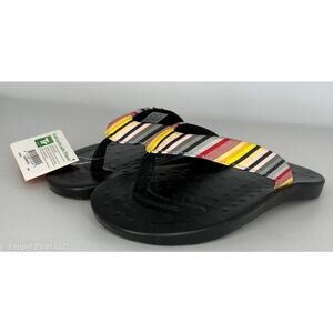 Flip Flop Thong Sandal Yellow Womens Size 5.5 to 6 Soft Science Waterfall Palm